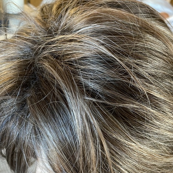 NWT short brown wig men’s dimension blonde highlights approx 10” 130 density - Picture 15 of 16